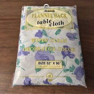 Better Home 52"x90" Oblong Tablecloth Flannel Back Tablecloth Floral Vintage NOS